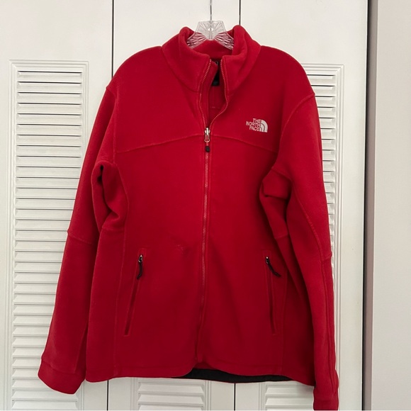 The North Face Men’s Red Fleece Jacket - Picture 1 of 3